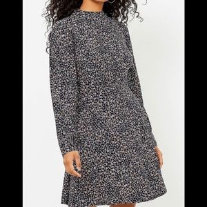 LOFT ✨NWTs✨ Floral Mock-neck Shift Dress